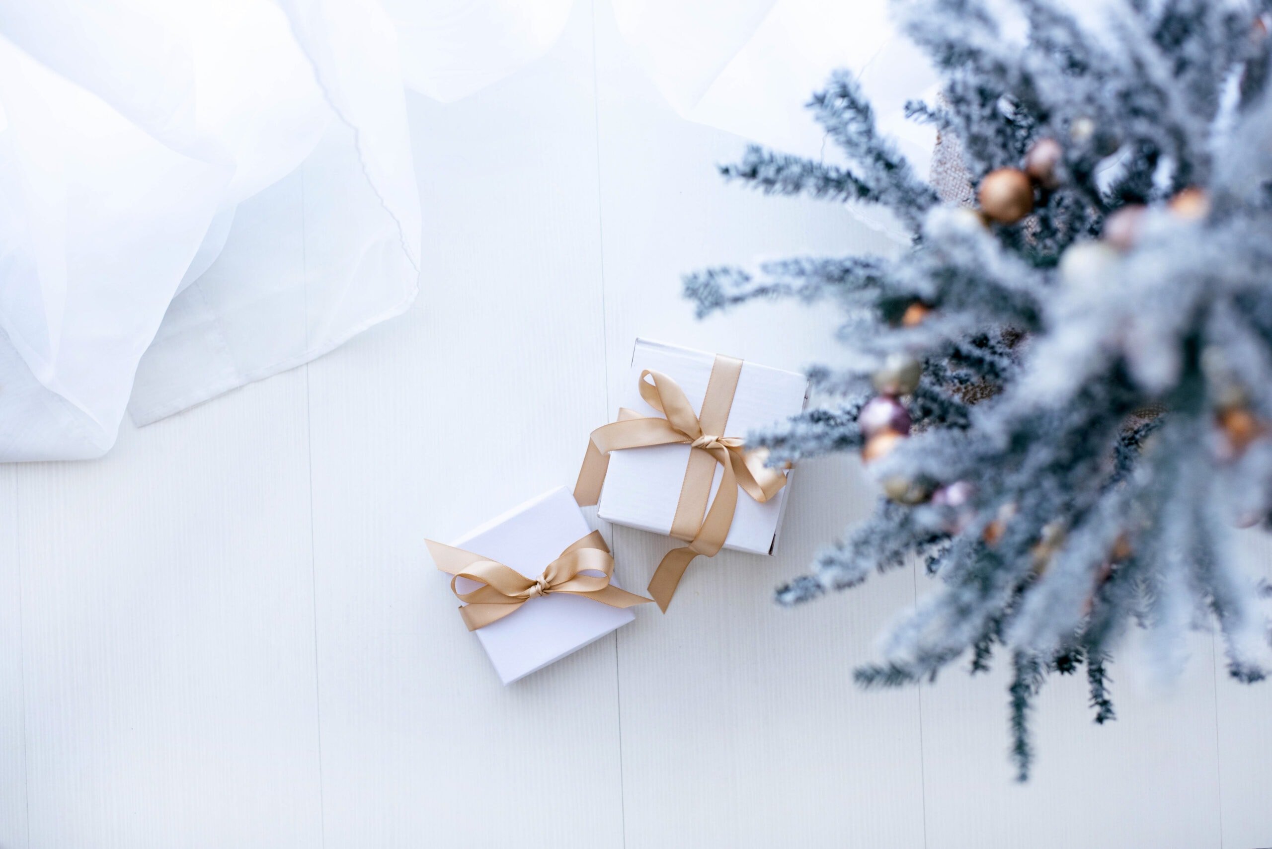 how to save money during the holidays